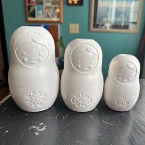 fred russian nesting dolls measuring cup set